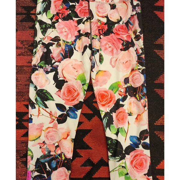 Betsey Johnson Vintage style Floral Leggings M Mesh details - Picture 7 of 9